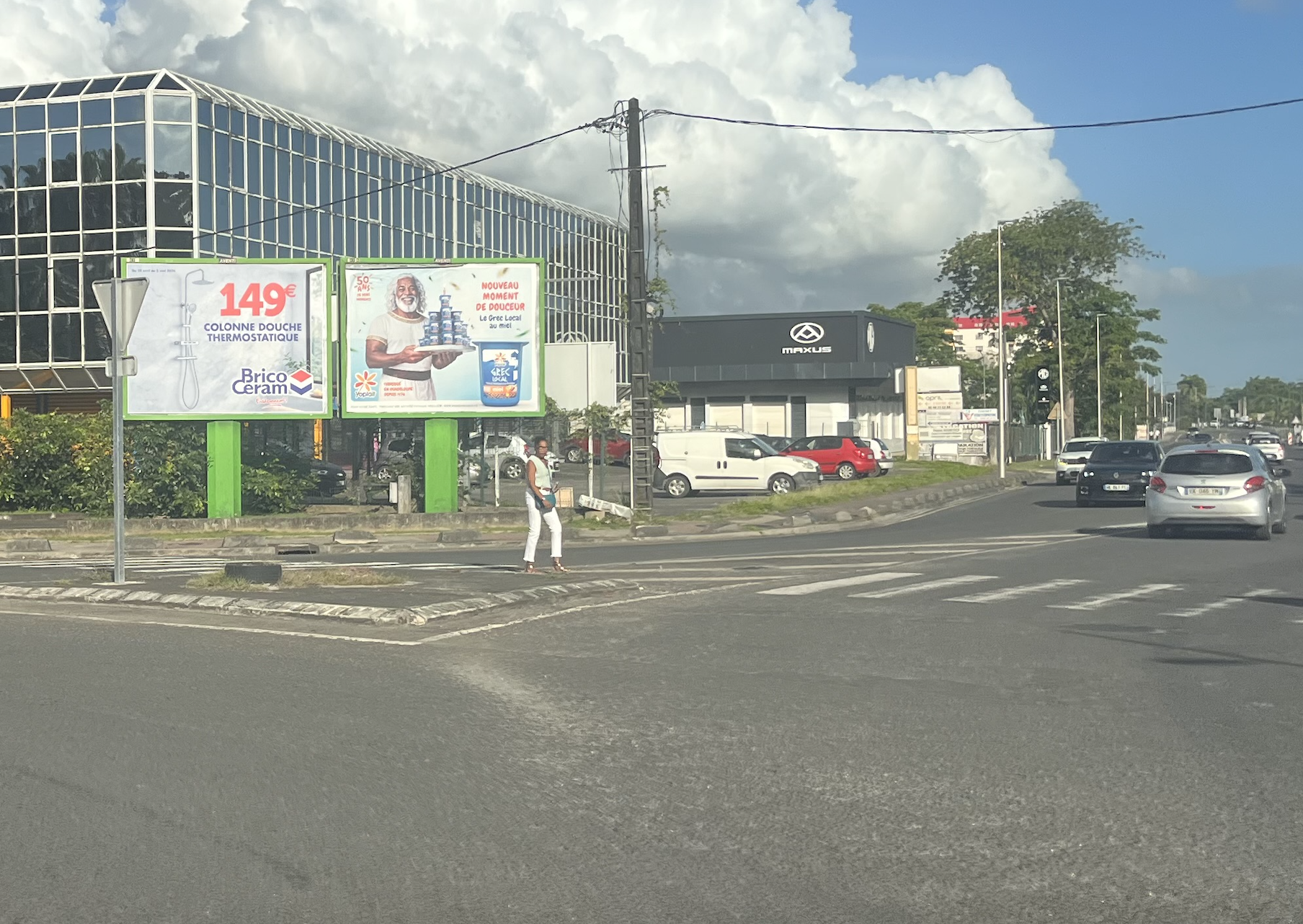 Yoplait - Rond-point Bergevin